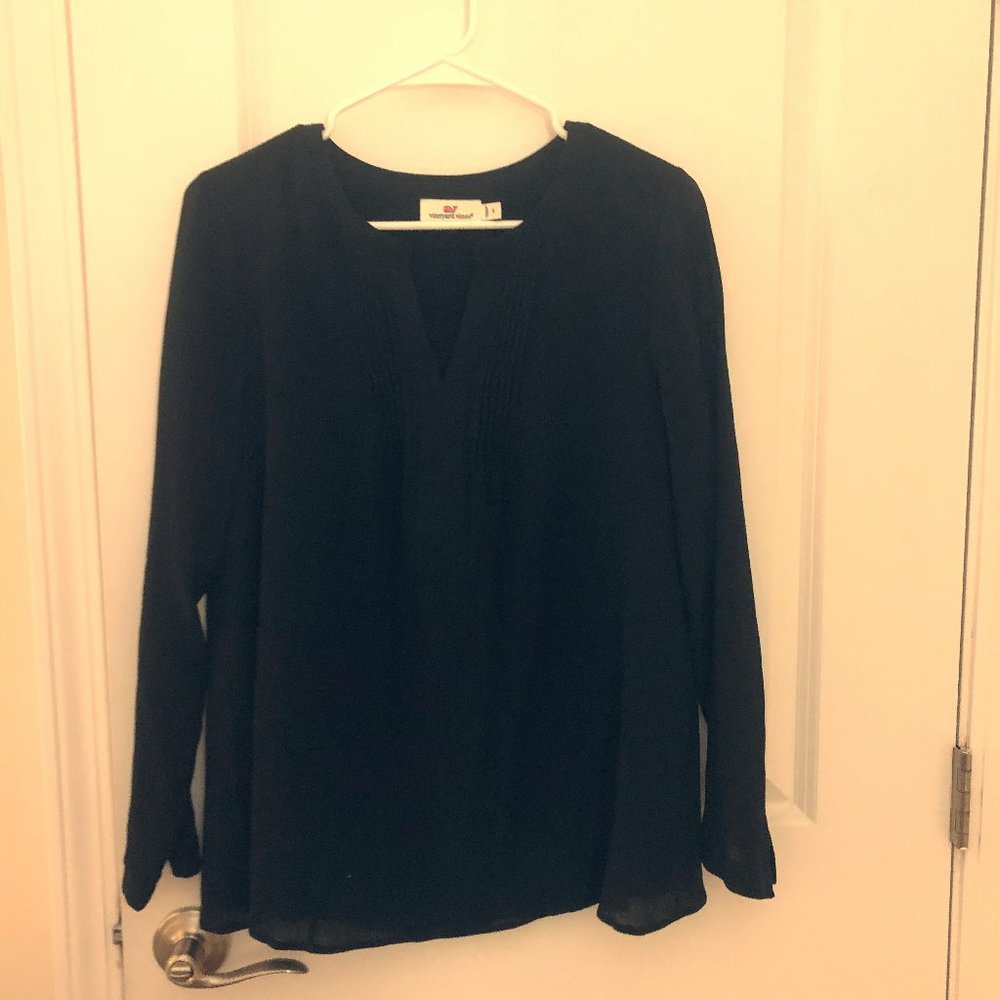 Vineyard Vines long sleeved blouse